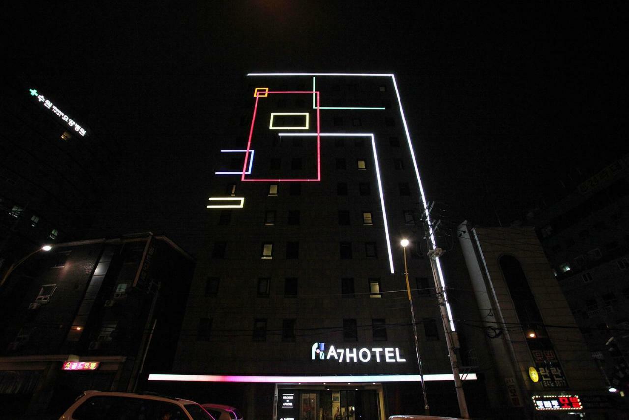 A7 Hotel Suwon Buitenkant foto