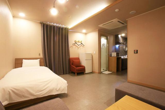 A7 Hotel Suwon Buitenkant foto