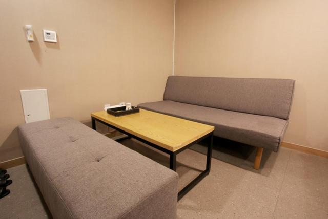 A7 Hotel Suwon Buitenkant foto